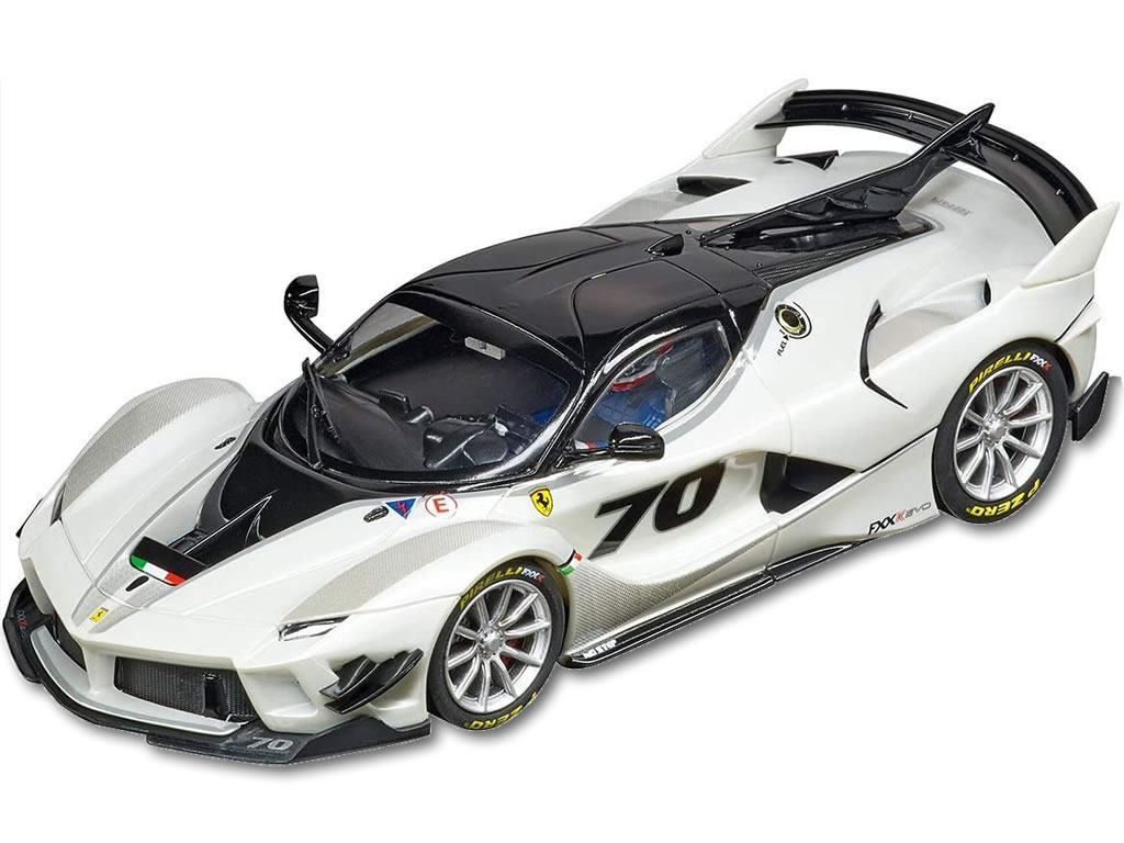Ferrari FXX K Evoluzione N°70 Blanc - 30946 - Carrera Digital 132