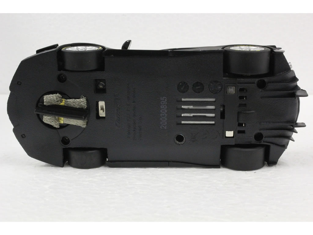 Ferrari FXX K Evoluzione N°98 Noir - 30895 - Carrera Digital 132 – Image 13