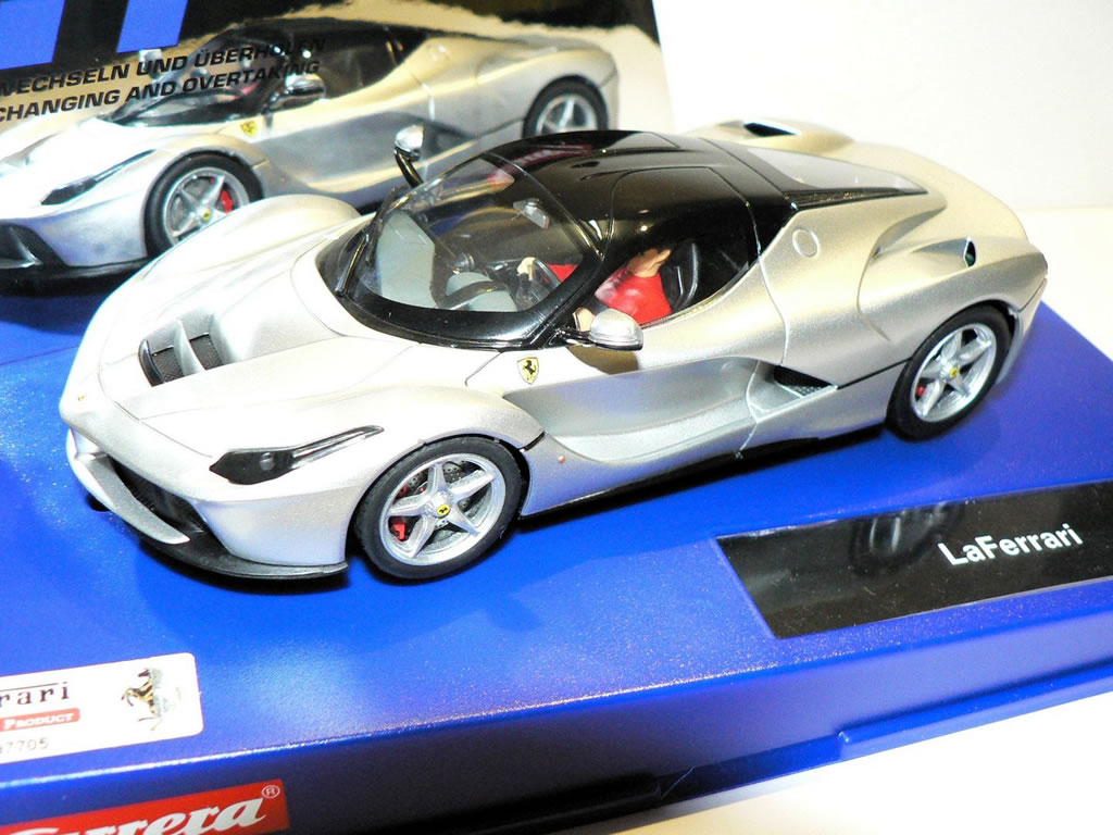 Ferrari Laferrari Aluminium Mat - 30748 - Carrera Digital 132 – Image 2