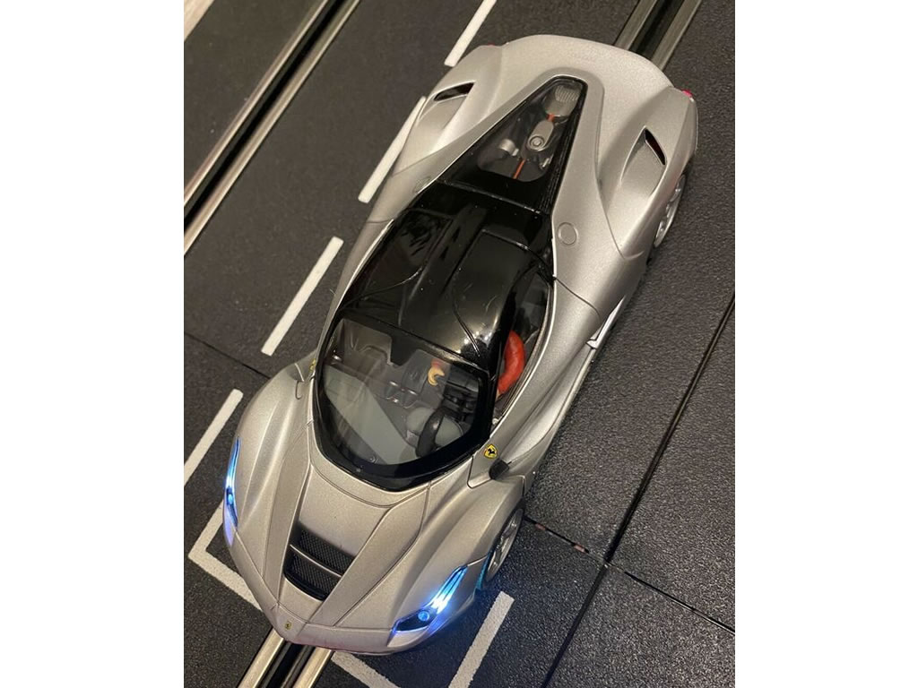Ferrari Laferrari Aluminium Mat - 30748 - Carrera Digital 132 – Image 4