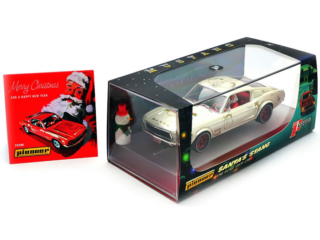 Ford Mustang 390 GT Santa's 'Stang, Buttermilk White 2018 - P071 - Pioneer DPR 132 - EL 200 Exemplaires – Image 5