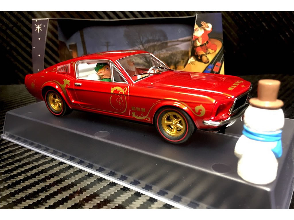 Ford Mustang 390 GT Santa's 'Stang, Candy Cane Red 2018-P074 - Pioneer DPR 132 - EL 250 Exemplaires – Image 6