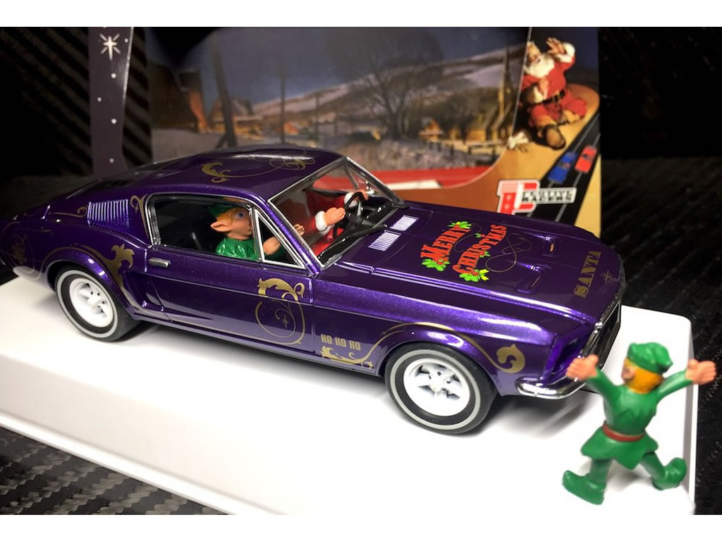 Ford Mustang 390 GT Santa's 'Stang, Sugarplum Purple 2018 - P073 - Pioneer DPR 132 - EL 210 Exemplaires – Image 3