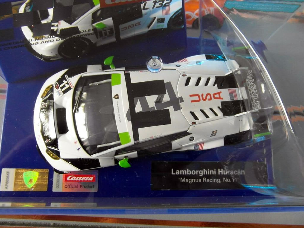 Lamborghini Huracán Magnus Racing N°11 - 30918 - Carrera Digital 132 – Image 7