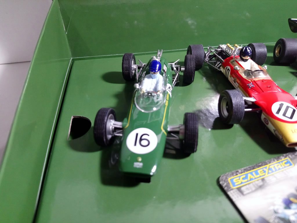 F1 The Genius of Colin Chapman Team Lotus Triple Pack - C4184A - Scalextric Analogique - EL 1500 Exemplaires – Image 4