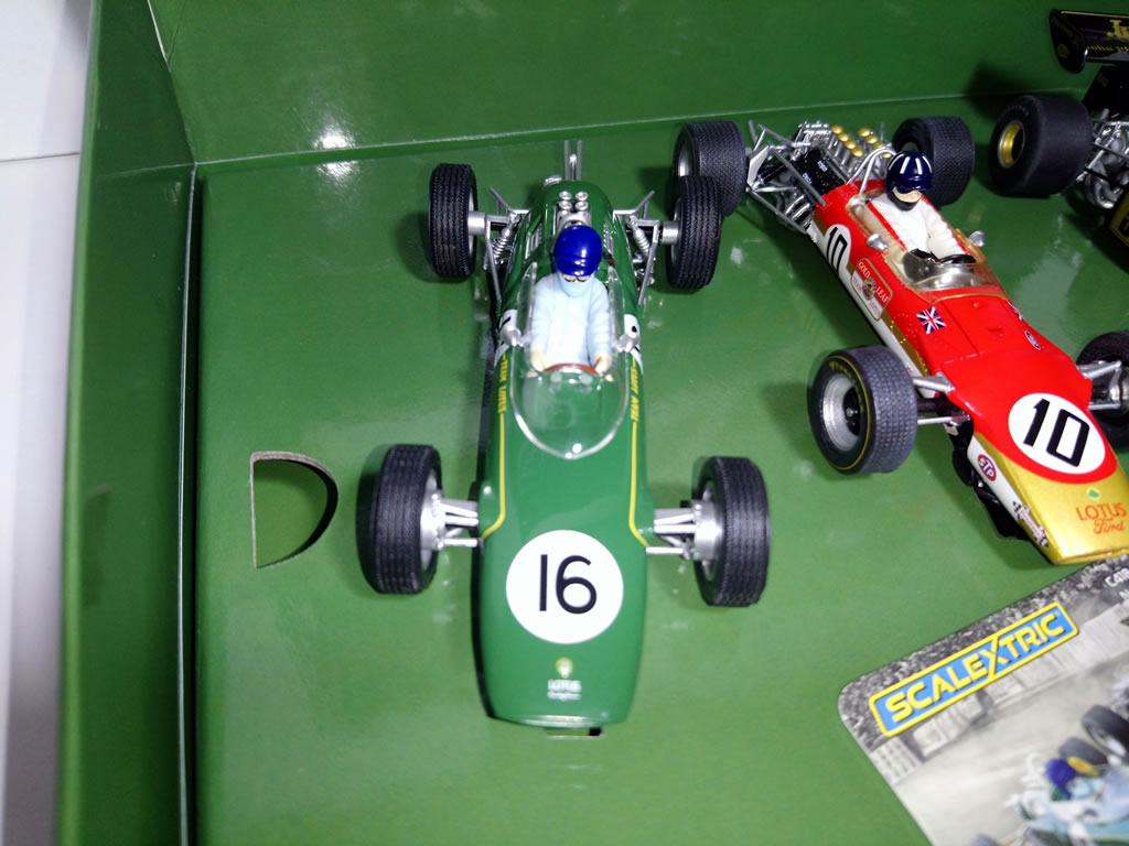 F1 The Genius of Colin Chapman Team Lotus Triple Pack - C4184A - Scalextric Analogique - EL 1500 Exemplaires – Image 8