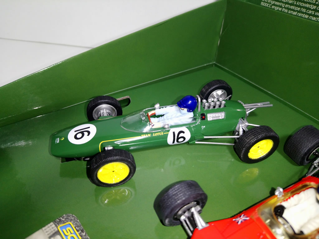 F1 The Genius of Colin Chapman Team Lotus Triple Pack - C4184A - Scalextric Analogique - EL 1500 Exemplaires – Image 12
