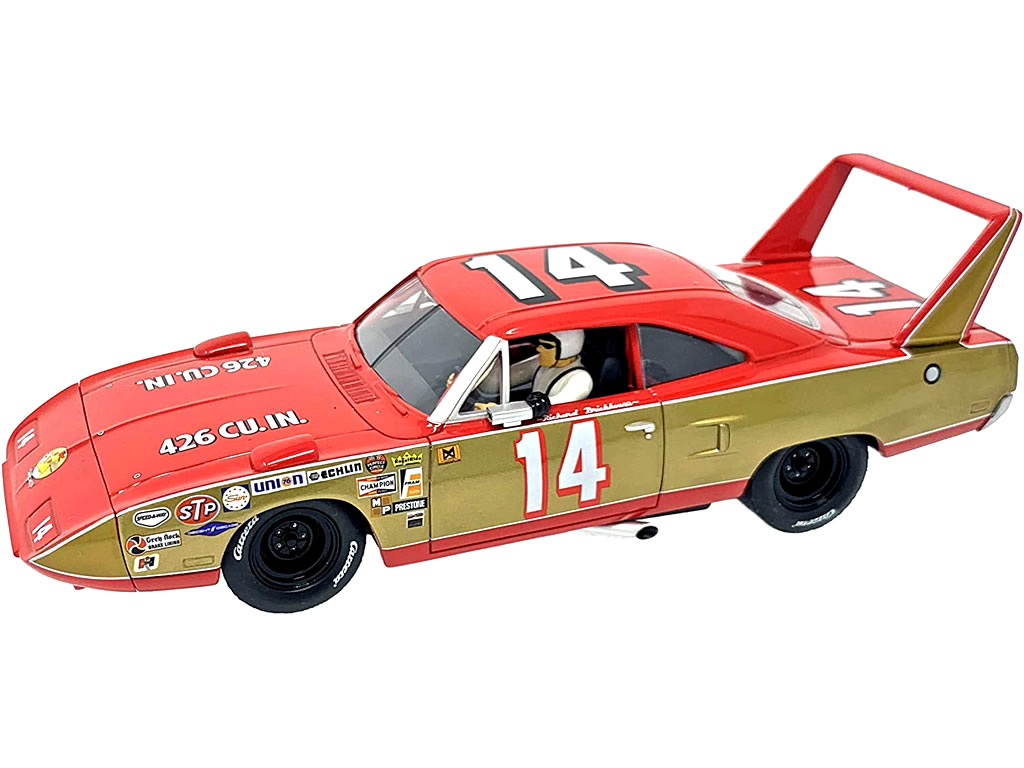 Plymouth Superbird N°14 - 30944 - Carrera Digital 132