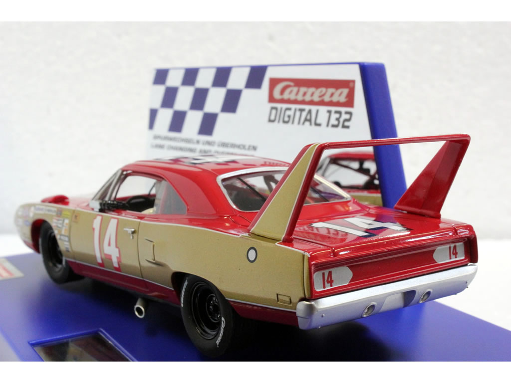 Plymouth Superbird N°14 - 30944 - Carrera Digital 132 – Image 6