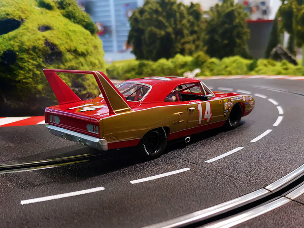 Plymouth Superbird N°14 - 30944 - Carrera Digital 132 – Image 11