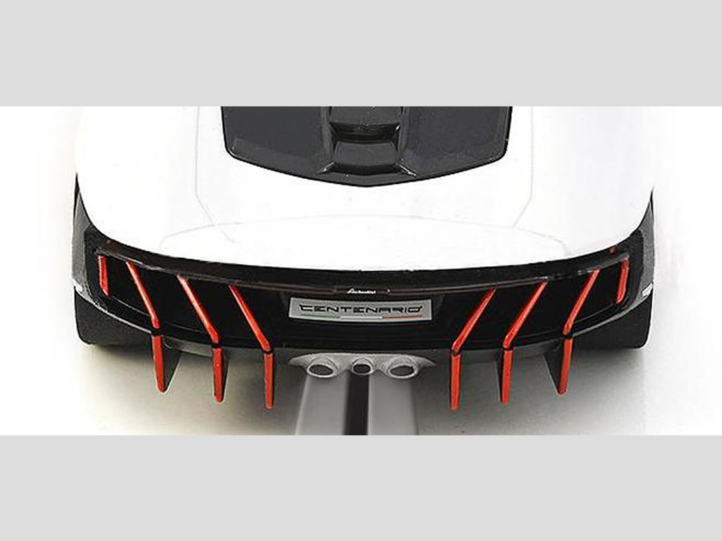 Lamborghini Centenario - White - C4087 - Scalextric DPR 132 – Image 4